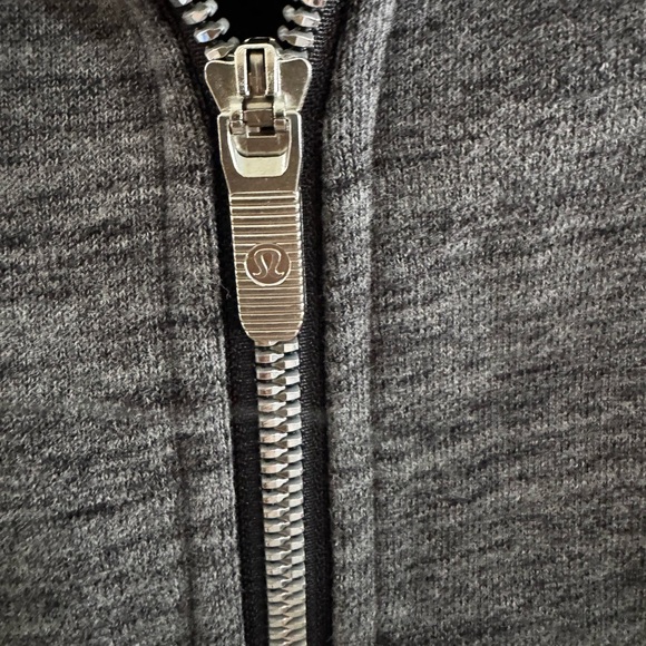 lululemon athletica radiant jacket - Picture 3 of 7